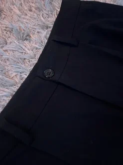 Discount Gina Tricot Mustat suorat housut