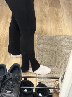 New Gina Tricot Mustat trumpettihousut