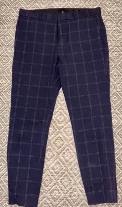 Online H&M Myydään puvunhousut