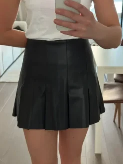 New Gina Tricot nahka hame