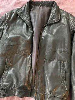 Hot birger biskop Nahkatakki 52