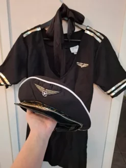 Best Naisen lentokapteeni naamiaisasu