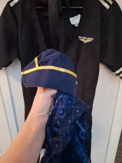 Best Naisen lentokapteeni naamiaisasu