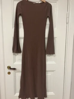 Outlet NA-KD NAKD klänning xs oanvänd