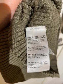 Hot Bik Bok Neulemekko