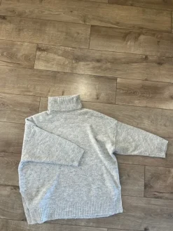 Sale Stradivarius Neulepaita