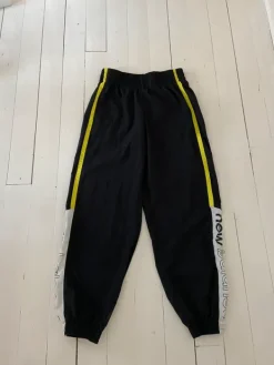 Sale New balance tuulihousut