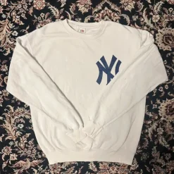 Outlet Fruit of the Loom New York Yankees Shirt