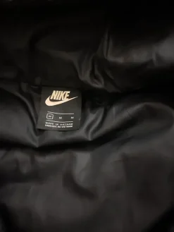 Online Nike - Toppatakki