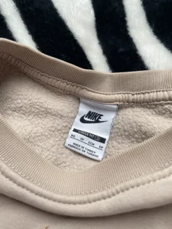 Clearance nike college