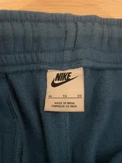 Clearance Nike college housut XL