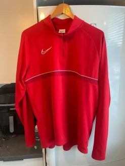 Sale Nike Dri Fit urheilupaita