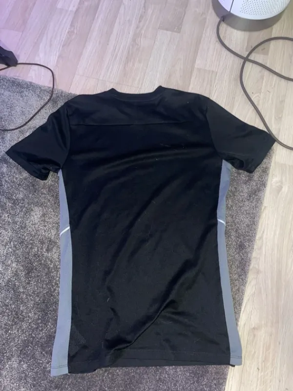 Clearance Nike Dri-fit paita