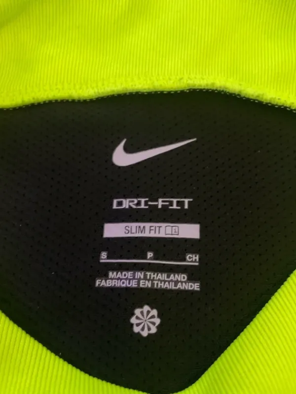Discount Nike Dri-fit paita