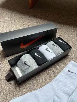 Hot Nike Premium Socks 6 Pairs Like New One Size