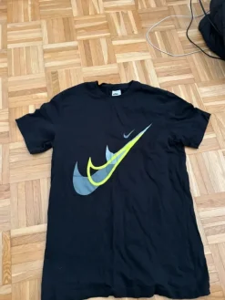 Sale Nike T-paita