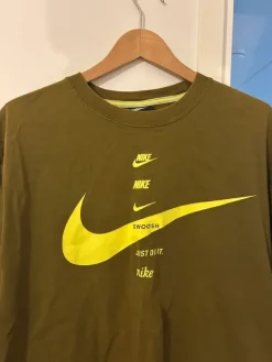 Discount Nike T-paita