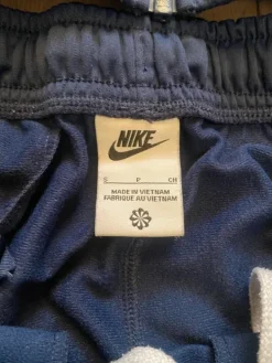 Outlet Nike tracksuit