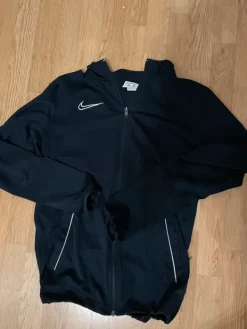 New Nike urheilupaita