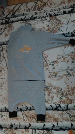 Hot Novita aikuisten jumpsuit / haalari