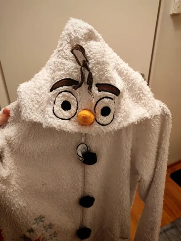 Online Love to Lounge Olaf-haalari