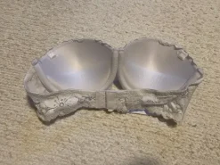 New H&M Olkaimettomat rintaliivit