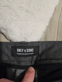 Only & sons chinot