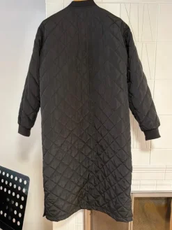 Clearance ONLY koko M hyväkuntoinen takki