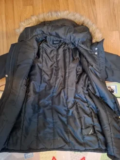 Clearance ONLY n äitiystakki