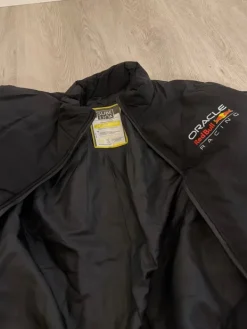 Best Red Bull Oracle Racing toppatakki – koko S/M