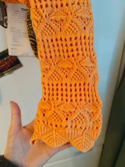 Clearance Oranssi neule