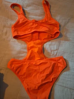 Online Oranssi uimapuku
