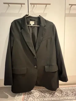 New H&M Oversized blazer