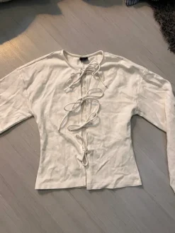 Outlet Gina Tricot Paita