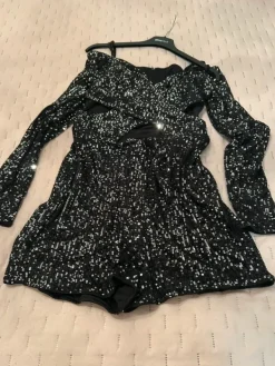 Sale Amisu Paljetti shortsipuku