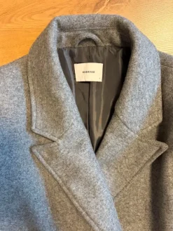 Online Płaszcz szary S Reserved wiązany