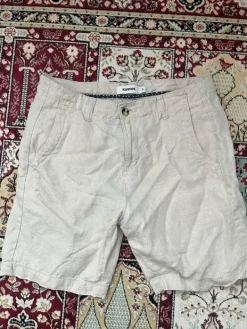 New Kappahl Pellava shortsit