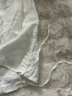 Sale BYPIAS Pellava shortsit