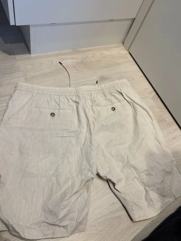 Discount Dressmann Pellava shortsit