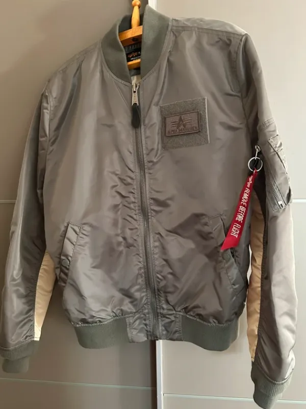 Sale Alpha Industries Pilottitakki,
