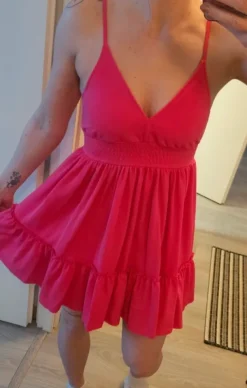 Online Sinsay Pinkki mekko