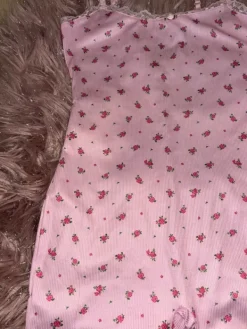 Online Shein Pinkki shortsiyöpuku