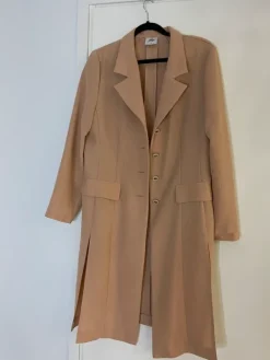 Outlet Pitkä bleiseri