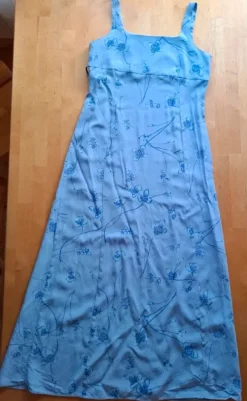 Sale Pitkä kukkamekko