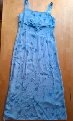 Sale Pitkä kukkamekko