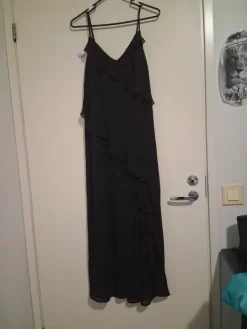 Outlet Kappahl Pitkä mekko