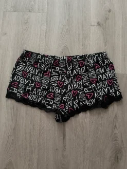 Clearance Playboy yökkärishortsit