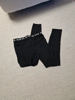 Sale Black Horse Poikien/miesten pitkät kalsarit