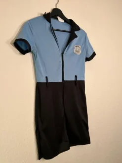 New ukendt Politi kjole til omklædning