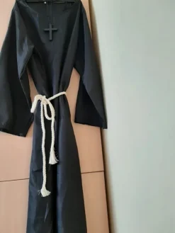 Clearance Przebranie Habit Mnich, Zakonnik .Rozmiar 176-182